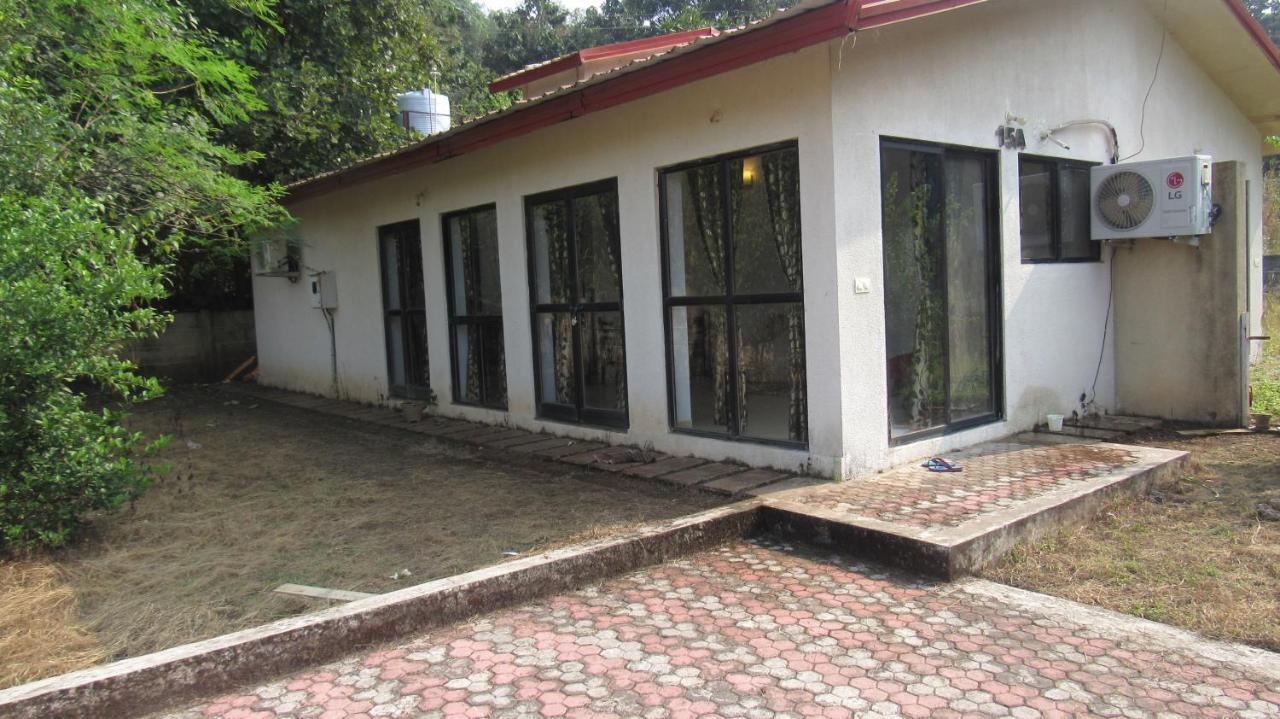 Retreat Chalets, The Nest, At Sparsh Resorts, Karjat Extérieur photo