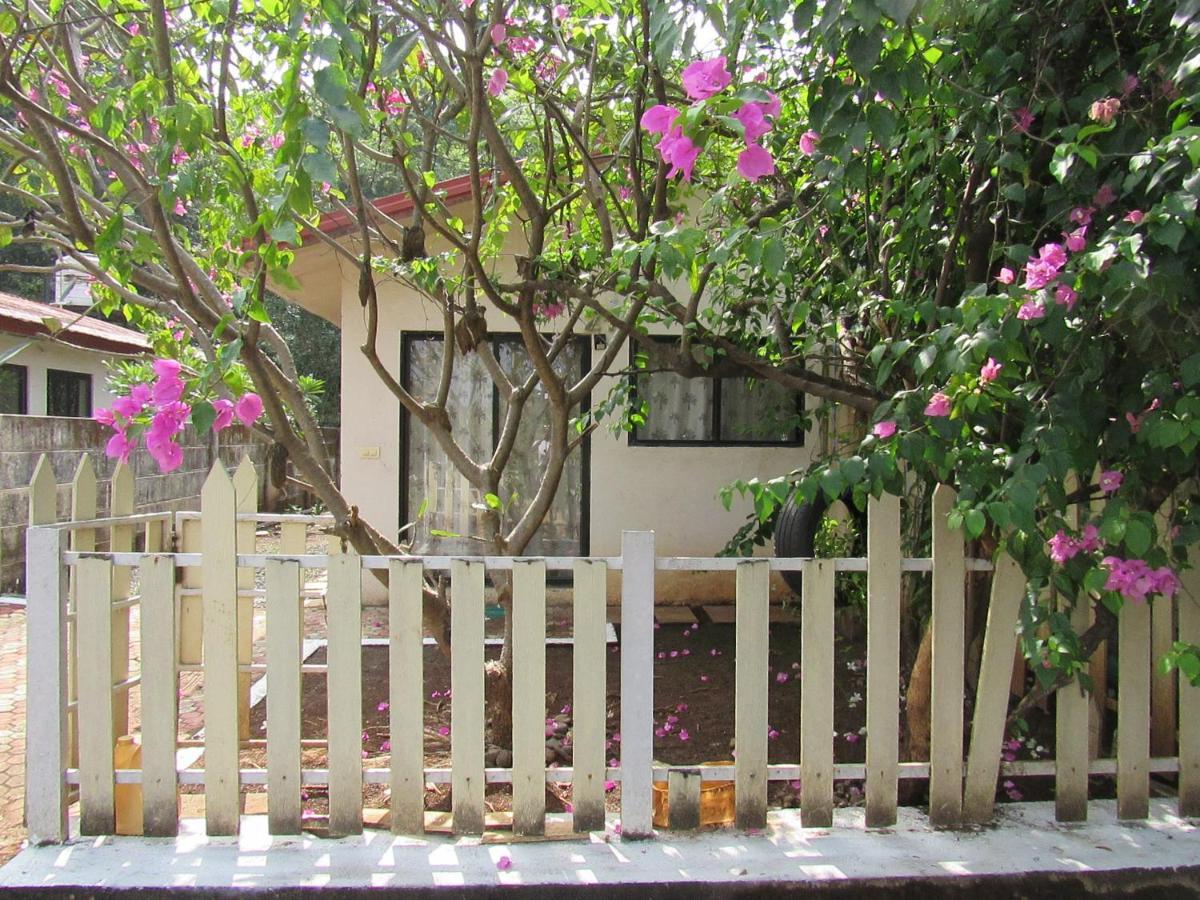 Retreat Chalets, The Nest, At Sparsh Resorts, Karjat Extérieur photo