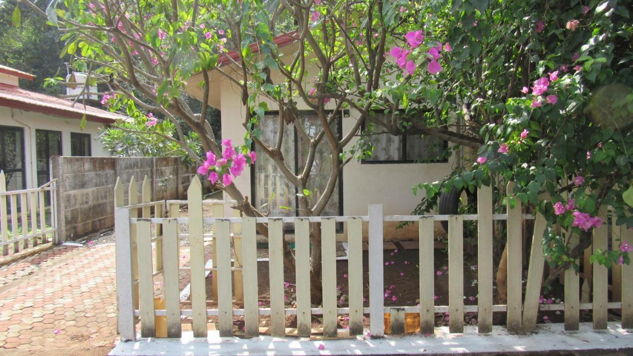 Retreat Chalets, The Nest, At Sparsh Resorts, Karjat Extérieur photo